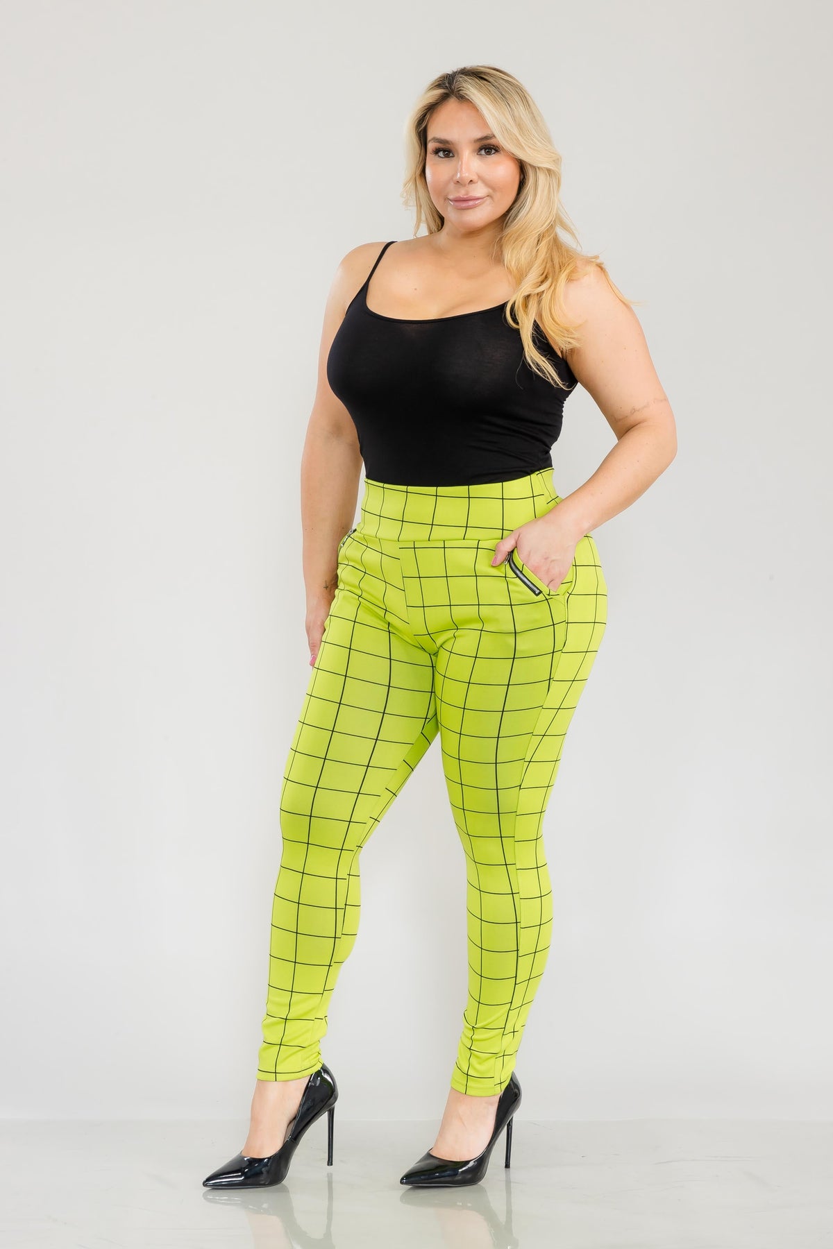 Wholesale Womens Plus Size Treggings With Zipper Pocket Trim - Black, Green Plaid