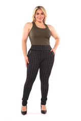 Wholesale Womens Plus Size Treggings With Zipper Pocket Trim - Black & White Plaid