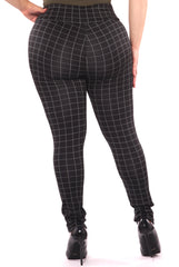 Wholesale Womens Plus Size Treggings With Zipper Pocket Trim - Black & White Plaid