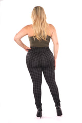 Wholesale Womens Plus Size Treggings With Zipper Pocket Trim - Black & White Plaid